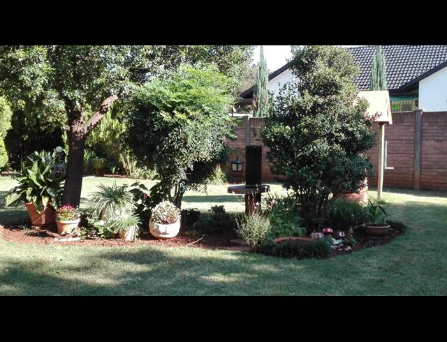 3 BEDROOM FREESTANDING SOLD IN STILFONTEIN EXT 4